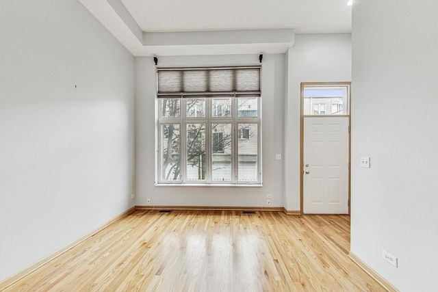 4932 W Lawrence Avenue J, Chicago, IL 60630
