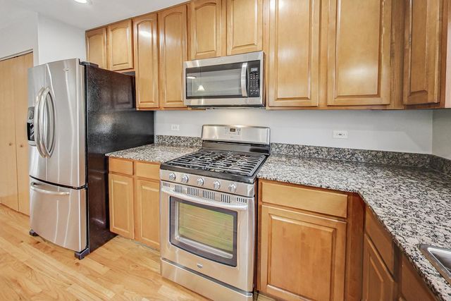 4932 W Lawrence Avenue J, Chicago, IL 60630