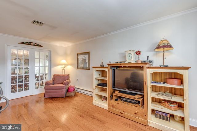 7 CAMBRIDGE CT, Southampton, NJ 08088