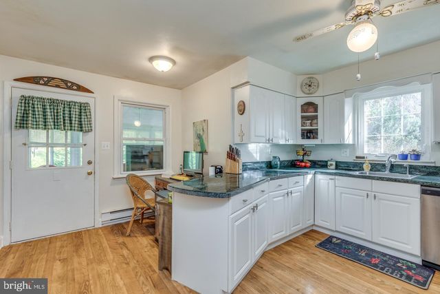 7 CAMBRIDGE CT, Southampton, NJ 08088