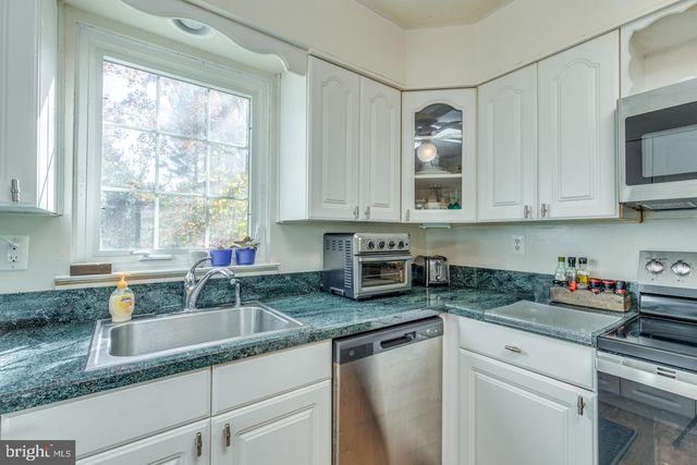 7 CAMBRIDGE CT, Southampton, NJ 08088