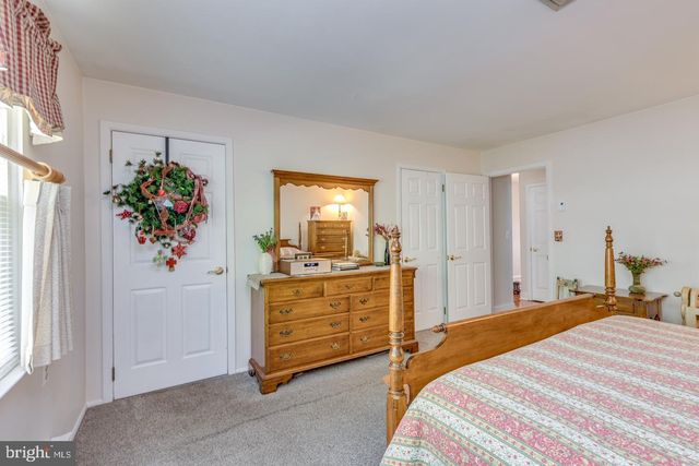 7 CAMBRIDGE CT, Southampton, NJ 08088