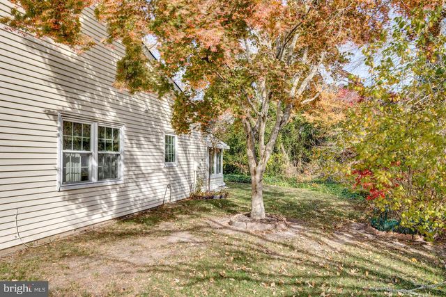 7 CAMBRIDGE CT, Southampton, NJ 08088