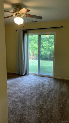 25736 Lira Lane, Warren, MI 48089