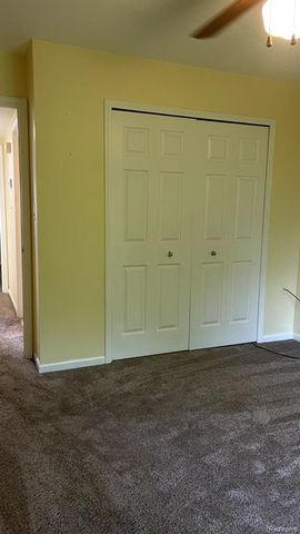 25736 Lira Lane, Warren, MI 48089
