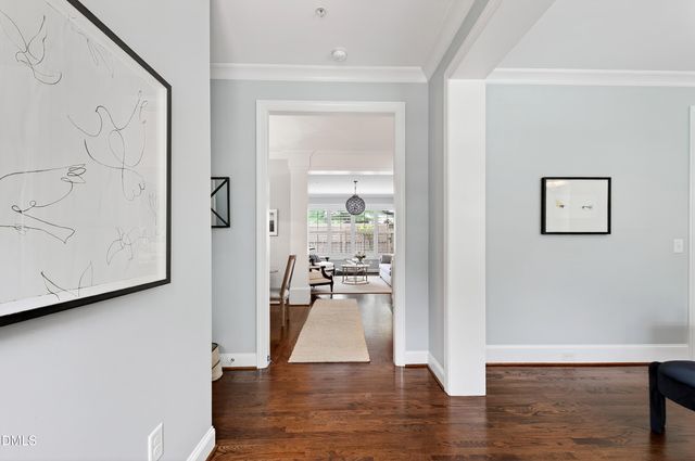 2741 Oberlin Road 101, Raleigh, NC 27608