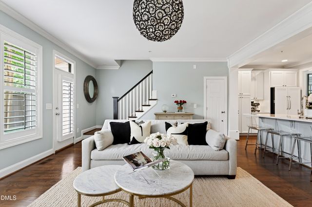 2741 Oberlin Road 101, Raleigh, NC 27608