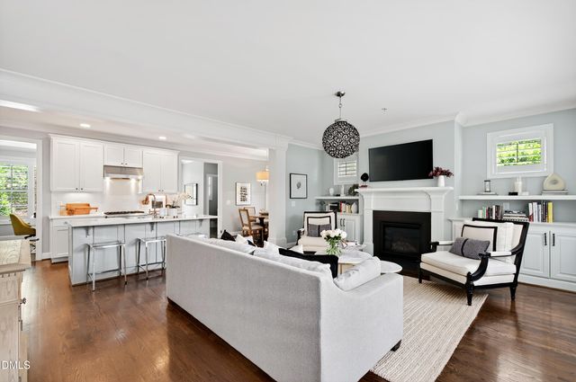 2741 Oberlin Road 101, Raleigh, NC 27608
