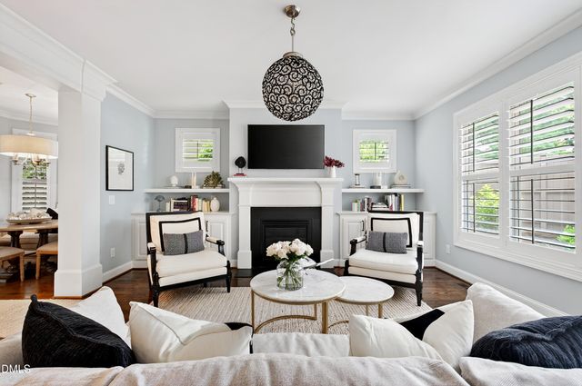 2741 Oberlin Road 101, Raleigh, NC 27608
