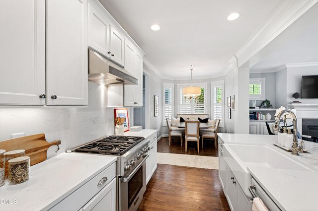 2741 Oberlin Road 101, Raleigh, NC 27608