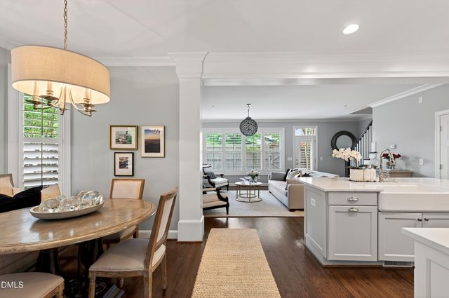 2741 Oberlin Road 101, Raleigh, NC 27608