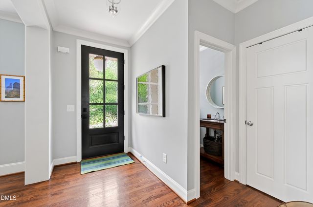 2741 Oberlin Road 101, Raleigh, NC 27608