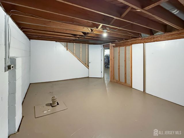 19 Van Buren Avenue, Metuchen, NJ 08840
