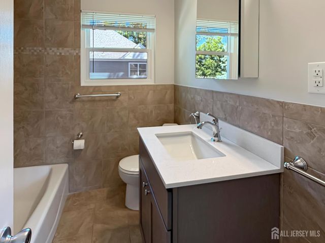 19 Van Buren Avenue, Metuchen, NJ 08840