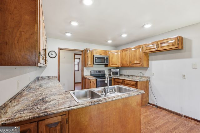 71 Poole Circle, Carnesville, GA 30521