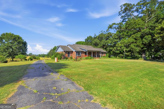 71 Poole Circle, Carnesville, GA 30521