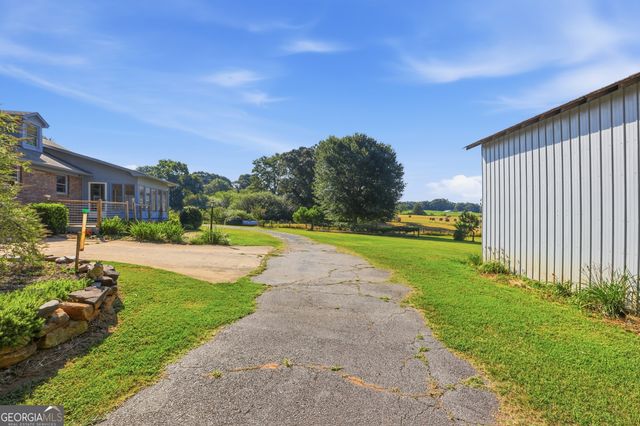 71 Poole Circle, Carnesville, GA 30521