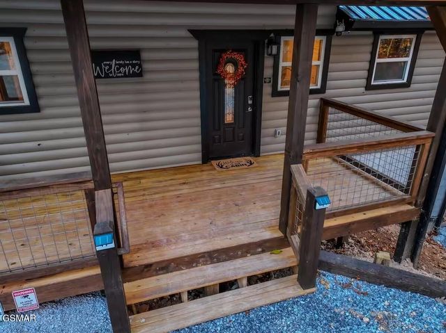 433 Ball Mountain Lane, Gatlinburg, TN 37738