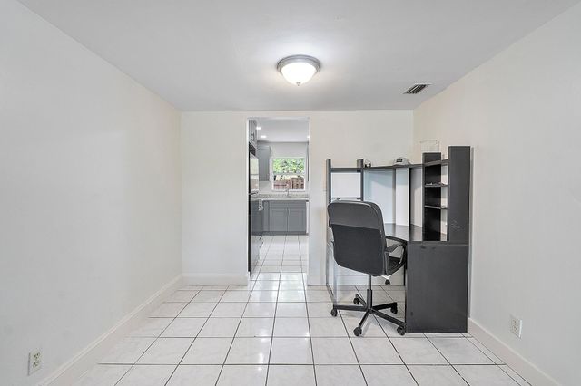 5843 Blueberry Ct 78, Fort Lauderdale, FL 33313