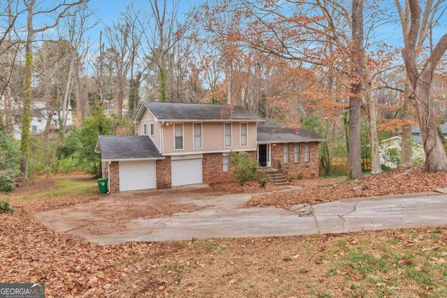 5900 Simone Drive, Stone Mountain, GA 30087