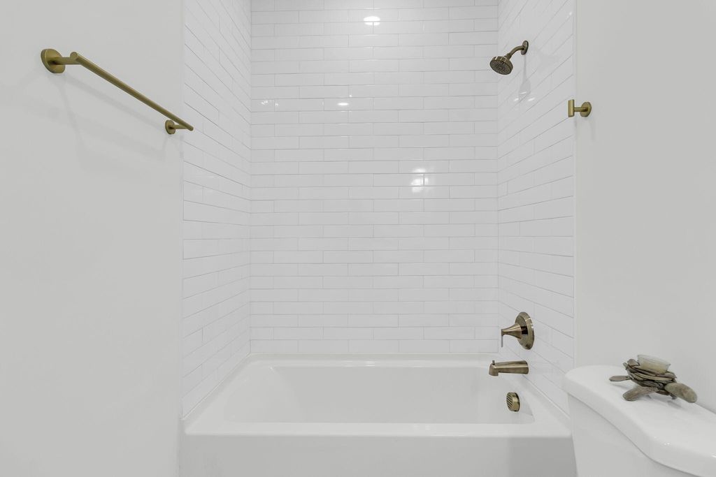 Image 18 of property listing at 4019 Gravely Avenue, North Charleston, SC 29405