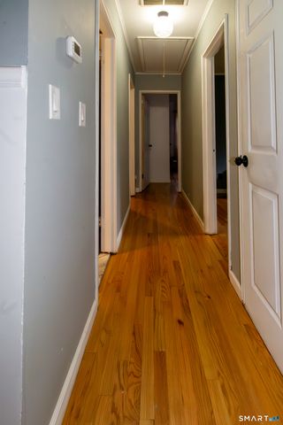 23 Great Neck Road, Trumbull, CT 06611