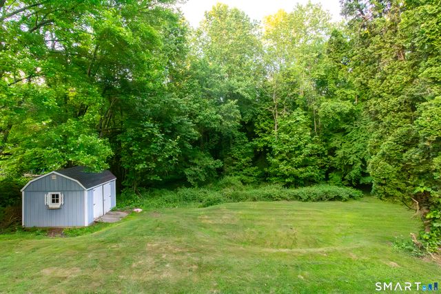 23 Great Neck Road, Trumbull, CT 06611