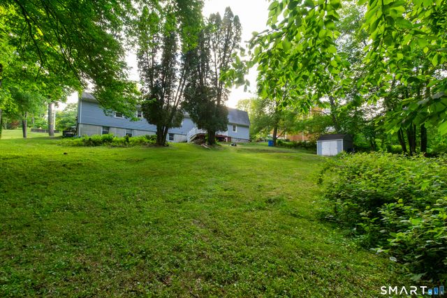 23 Great Neck Road, Trumbull, CT 06611