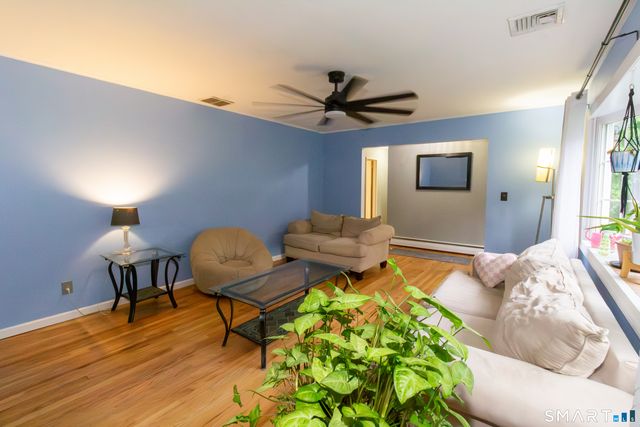 23 Great Neck Road, Trumbull, CT 06611