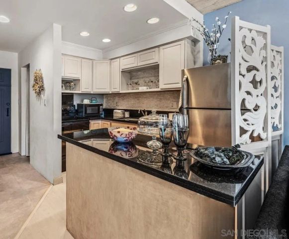 2003 Costa Del Mar Rd 692, Carlsbad, CA 92009