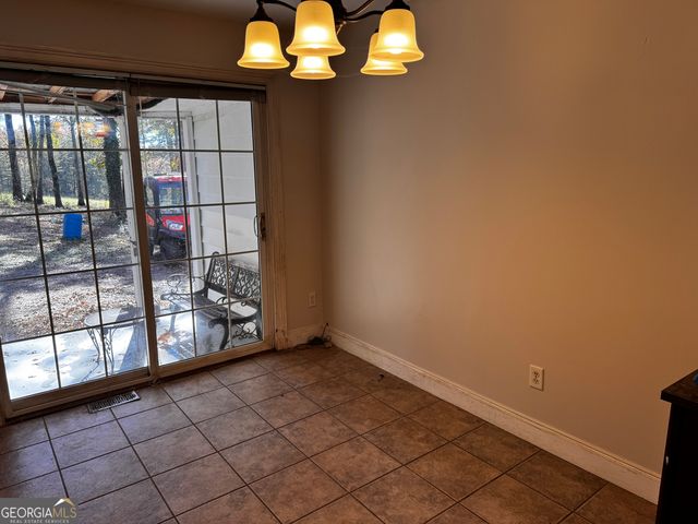 22 Ilene Drive, Cleveland, GA 30528