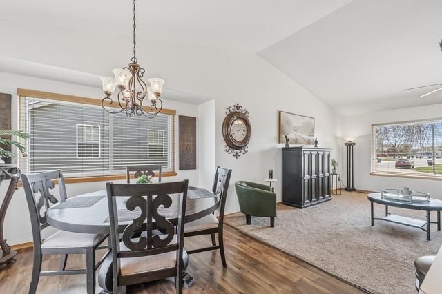 1502 E Summerwood, Goddard, KS 67052