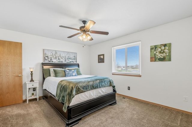 1502 E Summerwood, Goddard, KS 67052