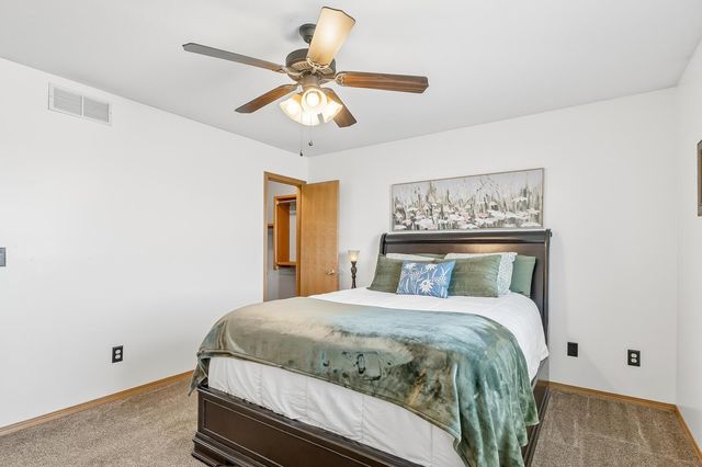 1502 E Summerwood, Goddard, KS 67052