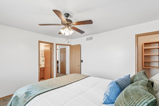 1502 E Summerwood, Goddard, KS 67052