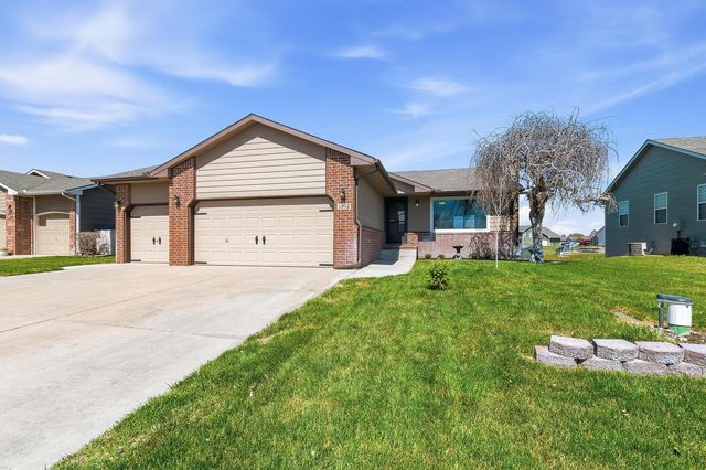 1502 E Summerwood, Goddard, KS 67052
