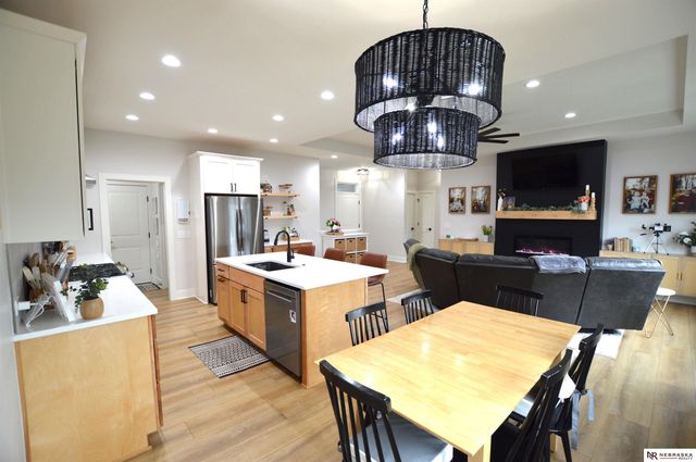 7246 N 49th Street, Lincoln, NE 68514