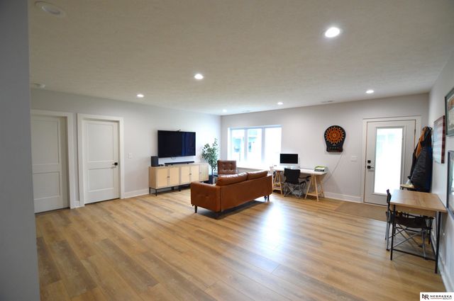 7246 N 49th Street, Lincoln, NE 68514