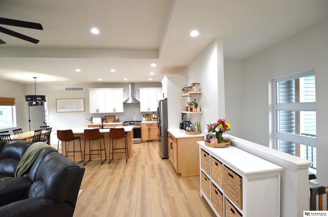 7246 N 49th Street, Lincoln, NE 68514