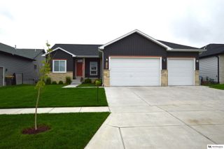 7246 N 49th Street, Lincoln, NE 68514