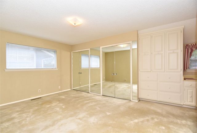 3512 E 70th Place, Tulsa, OK 74136