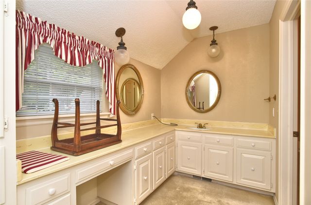 3512 E 70th Place, Tulsa, OK 74136
