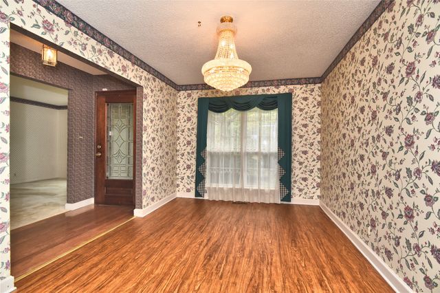 3512 E 70th Place, Tulsa, OK 74136