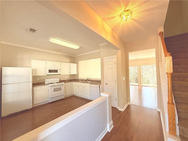 40 Highoak Drive NE, Marietta, GA 30066