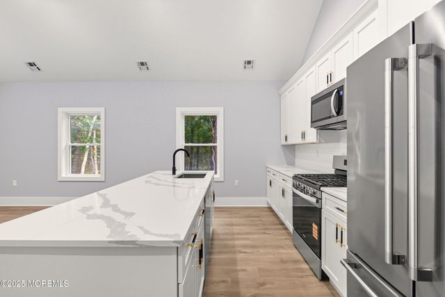 724 Sunset Road, Beachwood, NJ 08722