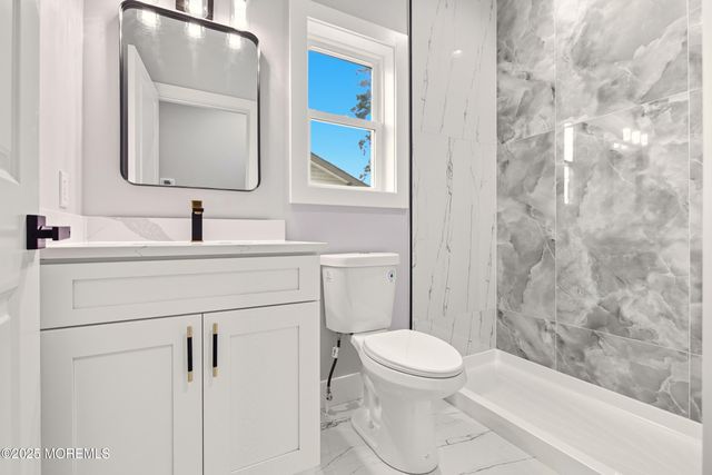 724 Sunset Road, Beachwood, NJ 08722