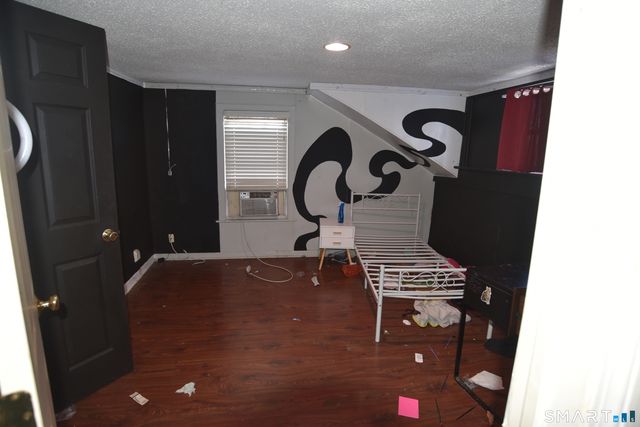 29 Bingham Street, Bristol, CT 06010