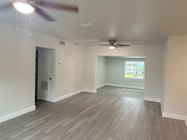1869 W FREEMAN PLACE, Citrus Springs, FL 34434