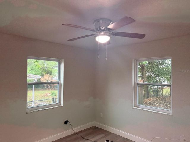 1869 W FREEMAN PLACE, Citrus Springs, FL 34434