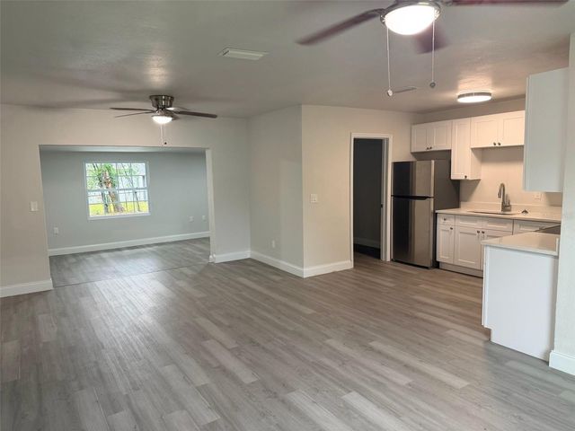 1869 W FREEMAN PLACE, Citrus Springs, FL 34434